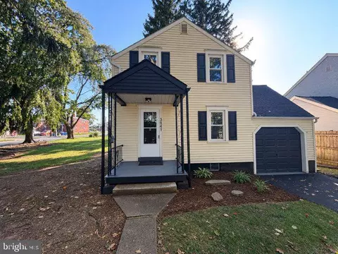 3841 Brisban St, Harrisburg, PA 17111