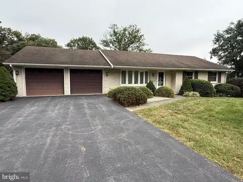 2830 Orchard Ln, Middletown, PA 17057