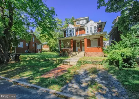 2058 Whitehall St, Harrisburg, PA 17103