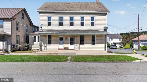 176 Market St, Pillow, PA 17080