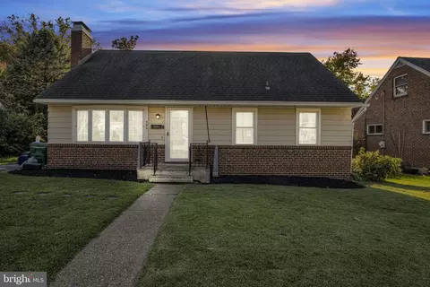 306 Berryhill Rd, Harrisburg, PA 17109