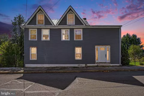 321 Pottsville St, Lykens, PA 17048