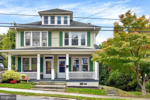 532 Pine St, Steelton, PA 17113