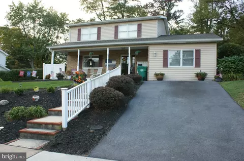 5710 Cloverdale Rd, Harrisburg, PA 17112