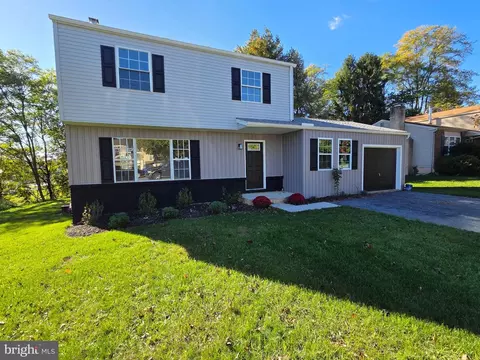 783 Blue Jay Rd, Harrisburg, PA 17111