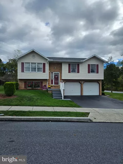 6454 Taunton Rd, Harrisburg, PA 17111
