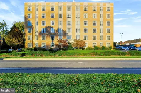 1525 N Front St #607, Harrisburg, PA 17102