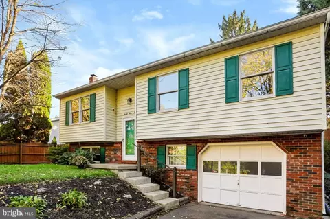 2330 S 5th St, Steelton, PA 17113