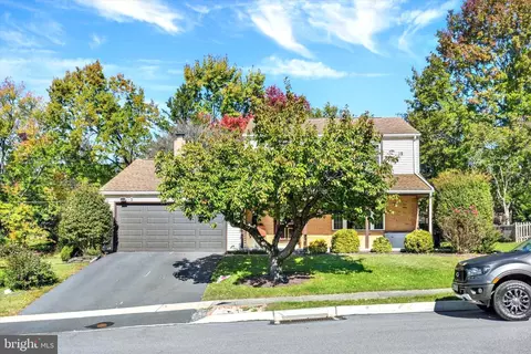 5708 Gordon Dr, Harrisburg, PA 17112
