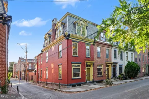 1513 Penn St, Harrisburg, PA 17102