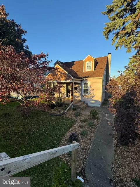 322 S Progress Ave, Harrisburg, PA 17109