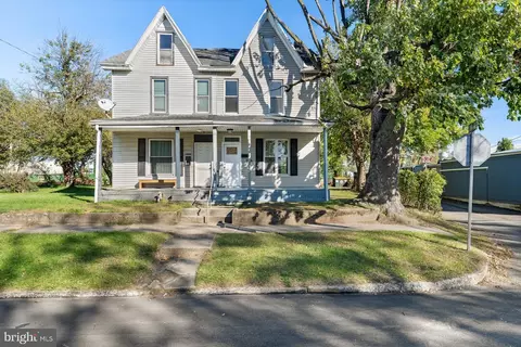 3837 N 6th St, Harrisburg, PA 17110