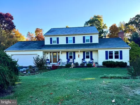 213 Berry Dr, Harrisburg, PA 17112