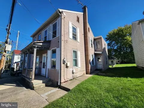 120 S Lawrence St, Middletown, PA 17057