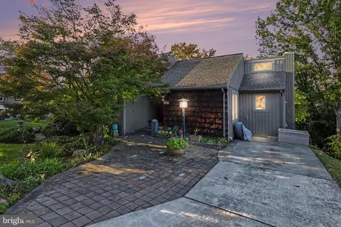 3248 Ridgeway Rd, Harrisburg, PA 17109