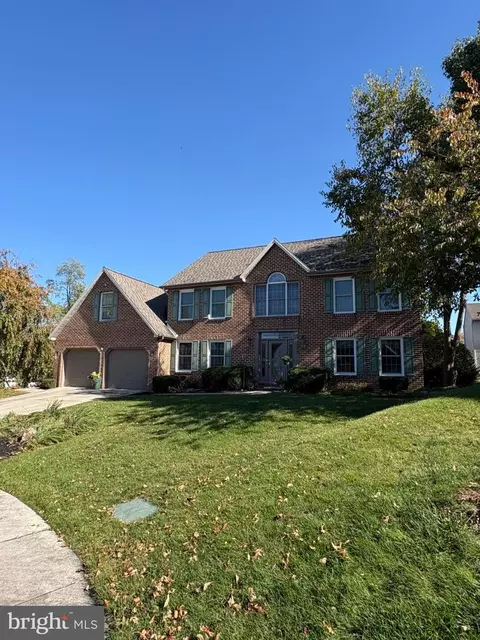 572 Myrtle Ct, Harrisburg, PA 17112