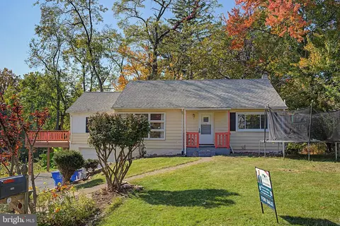 549 S 60th St, Harrisburg, PA 17111