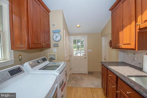 708 Woodcrest Cir, Wayne, PA 19087 photo 11