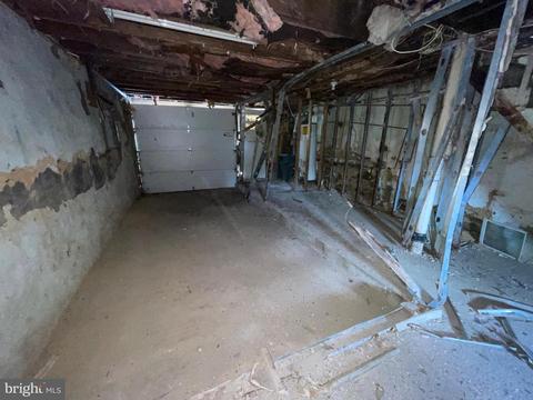 7059 Clover Ln, Darby, PA 19082 photo 12