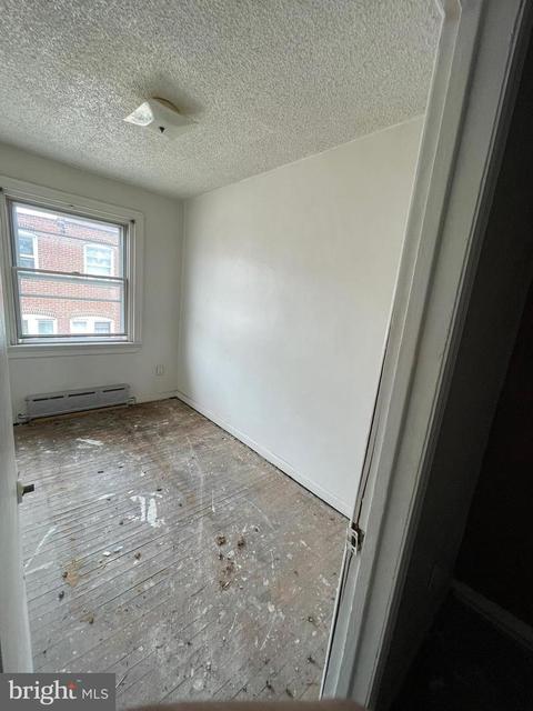 7059 Clover Ln, Darby, PA 19082 photo 8