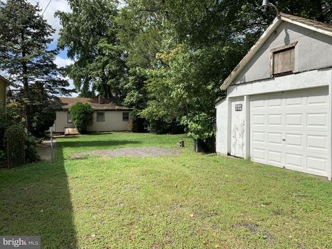 1535 Hewes Ave, Marcus Hook, PA 19061 photo 1