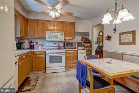 2614 Larkin Rd, Upper Chichester, PA 19061 photo 14
