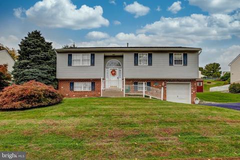 2614 Larkin Rd, Upper Chichester, PA 19061 photo 2