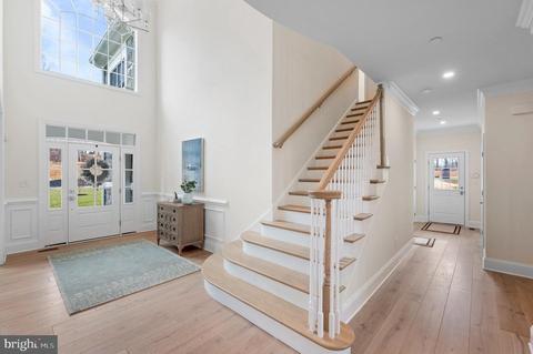 113 Apple Blossom Ln, Newtown Square, PA 19073