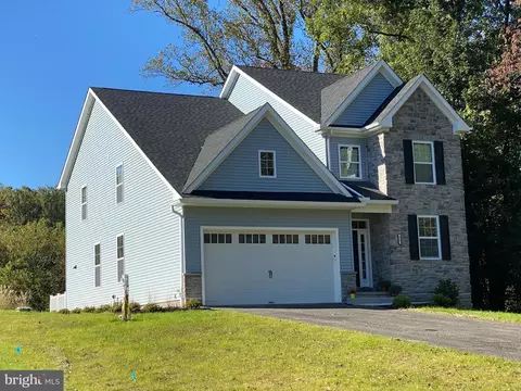 617 Chester Crk, Brookhaven, PA 19015