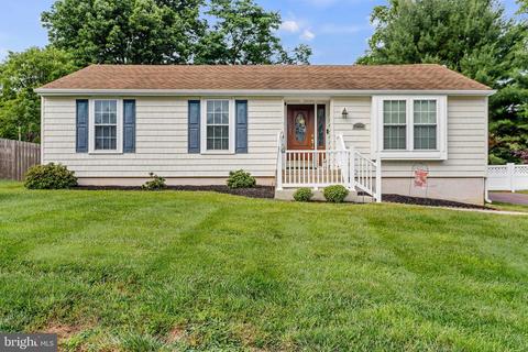 1964 Stirrup Ct, Upper Chichester, PA 19061 photo 2