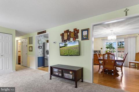 1964 Stirrup Ct, Upper Chichester, PA 19061 photo 9