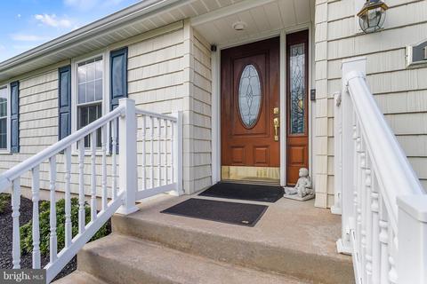 1964 Stirrup Ct, Upper Chichester, PA 19061 photo 3