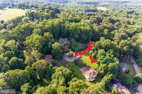11 Rock Hill Rd, Newtown Square, PA 19073