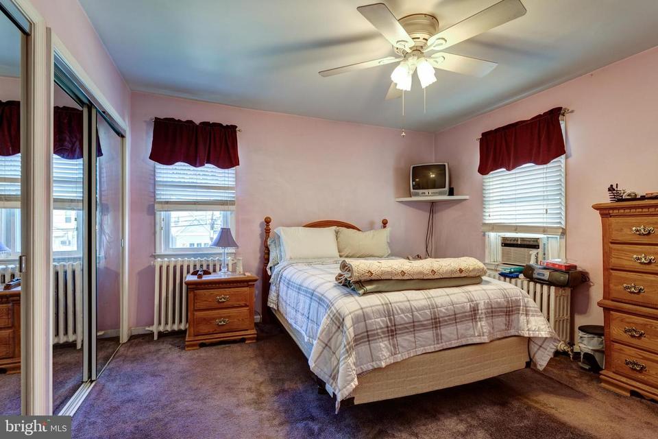  2452 Eldon Ave, Drexel Hill, PA 19026 photo 11