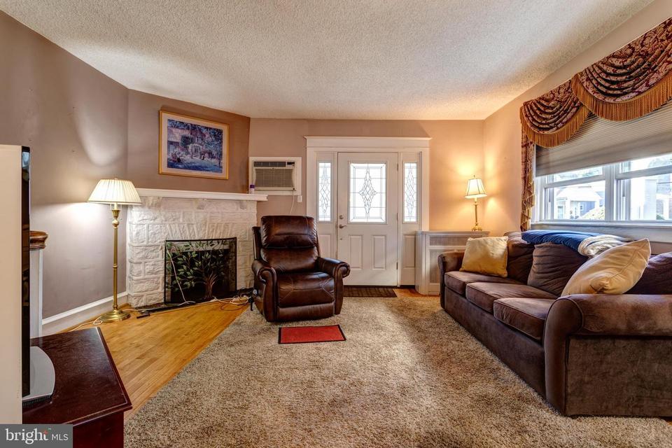  2452 Eldon Ave, Drexel Hill, PA 19026 photo 5