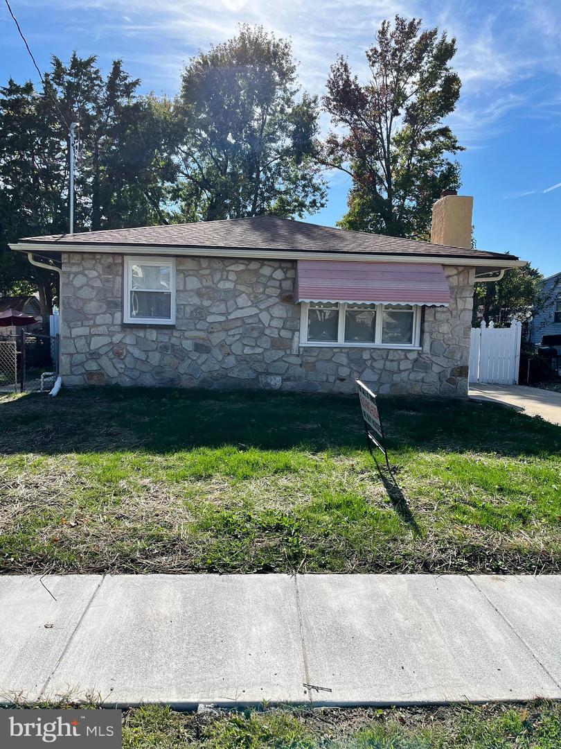 205 Swarthmore Ave, Folsom, PA 19033 18 Photos MLS PADE2035604