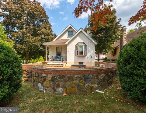 2 Clover Ln, Wayne, PA 19087 photo 1