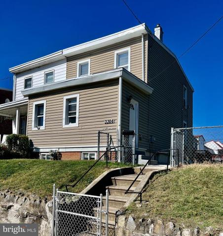 3306 W 3rd St, Trainer, PA 19061