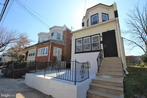 424 Pusey Ave, Collingdale, PA 19023
