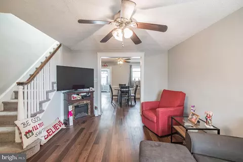 7253 Clinton Rd, Upper Darby, PA 19082 photo 3