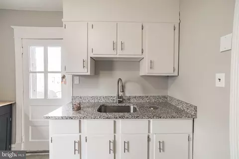 7253 Clinton Rd, Upper Darby, PA 19082 photo 16