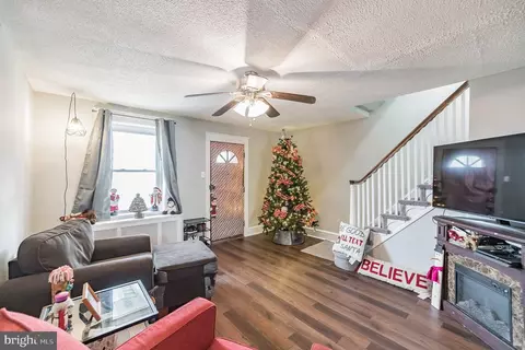 7253 Clinton Rd, Upper Darby, PA 19082 photo 4