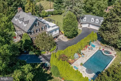101 E Brookhaven Rd, Wallingford, PA 19086