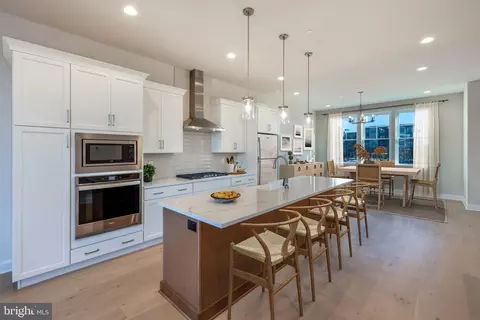 332 Foxtail Dr #22C, Newtown Square, PA 19073