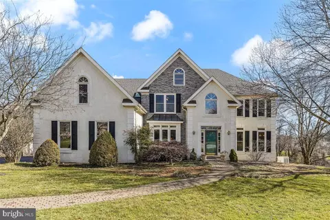 7 Stoney End Rd, Broomall, PA 19008