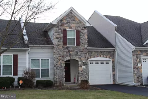 1627 Boxwood Rd, Garnet Valley, PA 19060