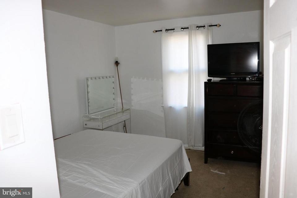  1103 Crestview Rd, Darby, PA 19023 photo 13