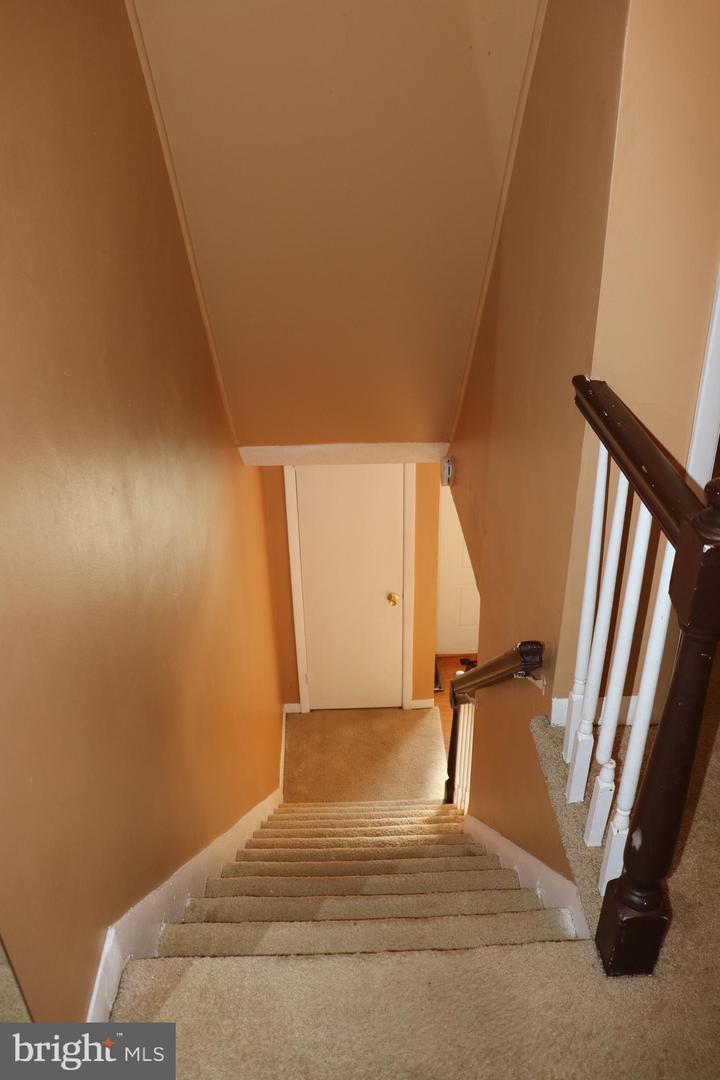  1103 Crestview Rd, Darby, PA 19023 photo 10