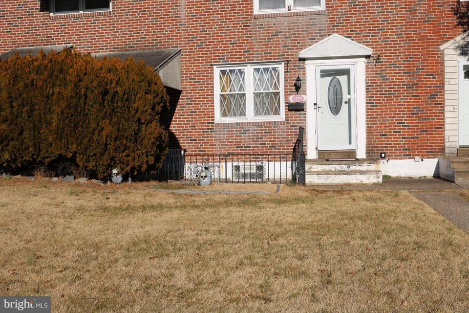  1103 Crestview Rd, Darby, PA 19023 photo 1