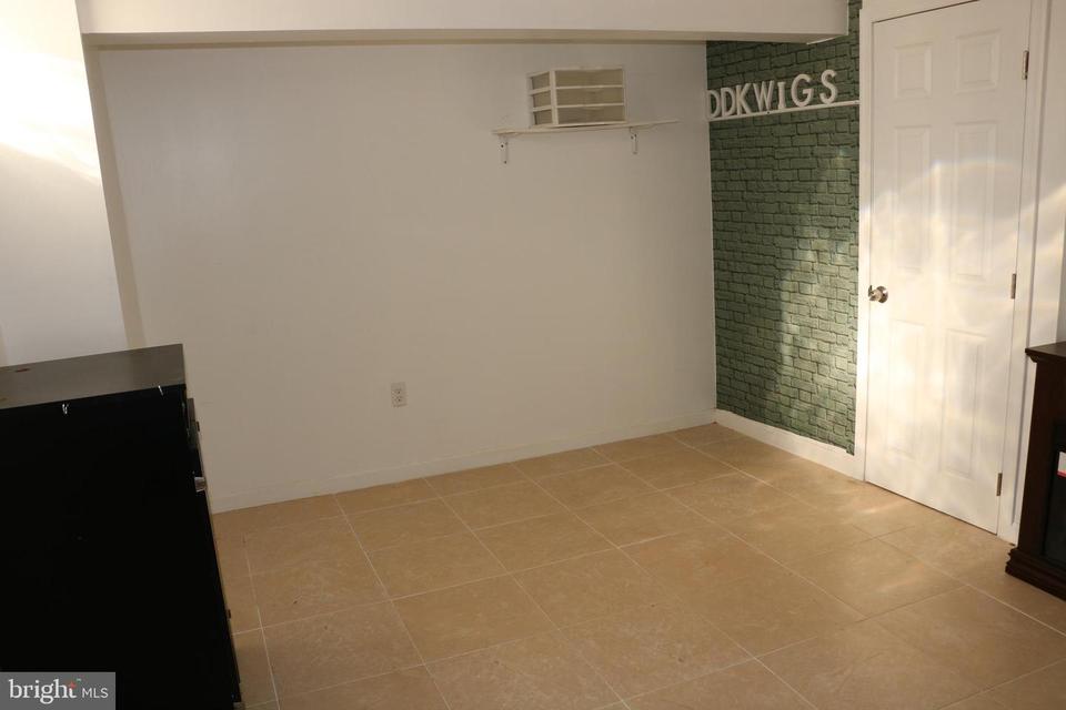  1103 Crestview Rd, Darby, PA 19023 photo 17